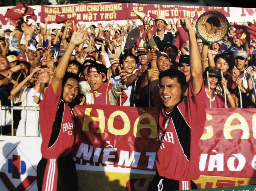 Kiatisak đã đáp lại sự nuông chiều của bầu Đức bằng 2 lần lên ngôi vô địch V.League.