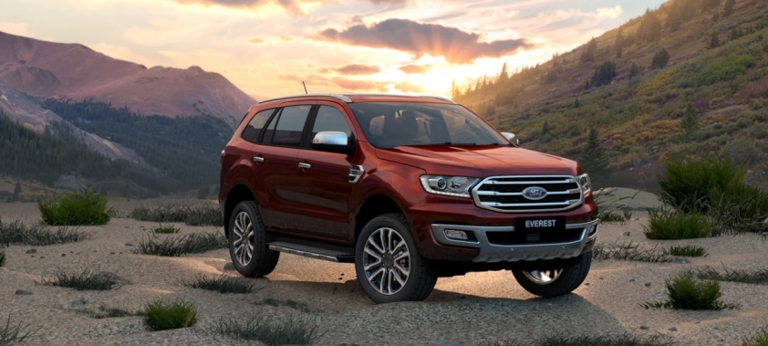giá xe ford everest 2021