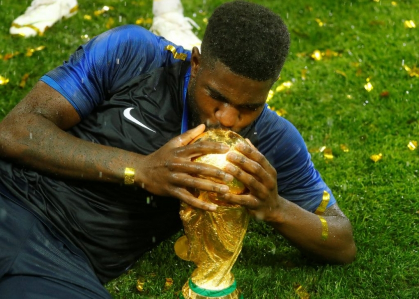umtiti-vo-dich-world-cup