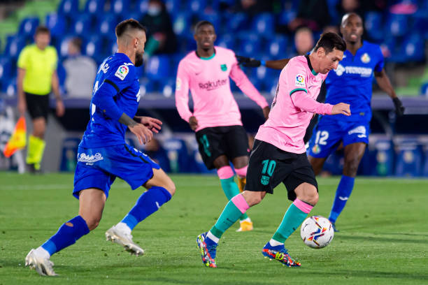 Trực tiếp Getafe 1-0 Barcelona: Đội nhà áp đảo Ảnh 1
