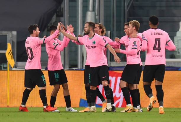 Messi tỏa sáng, Barcelona đè bẹp Juventus trên sân nhà Ảnh 1