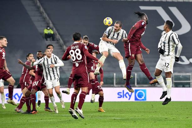 Juventus giành chiến thắng kịch tính trong trận derby Turin Ảnh 1