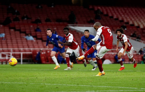 Chelsea thảm bại trước Arsenal trong Ngày lễ tặng quà Ảnh 1