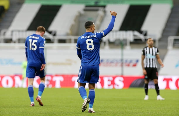 Trực tiếp Newcastle 0-2 Leicester City: Bầy sói áp đảo Ảnh 1