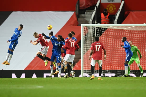 Trực tiếp MU 3-2 Everton: Quỷ đỏ vươn lên Ảnh 1