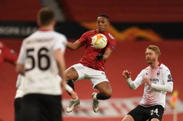 Trực tiếp MU 0-0 AC Milan: Thế trận giằng co Ảnh 1