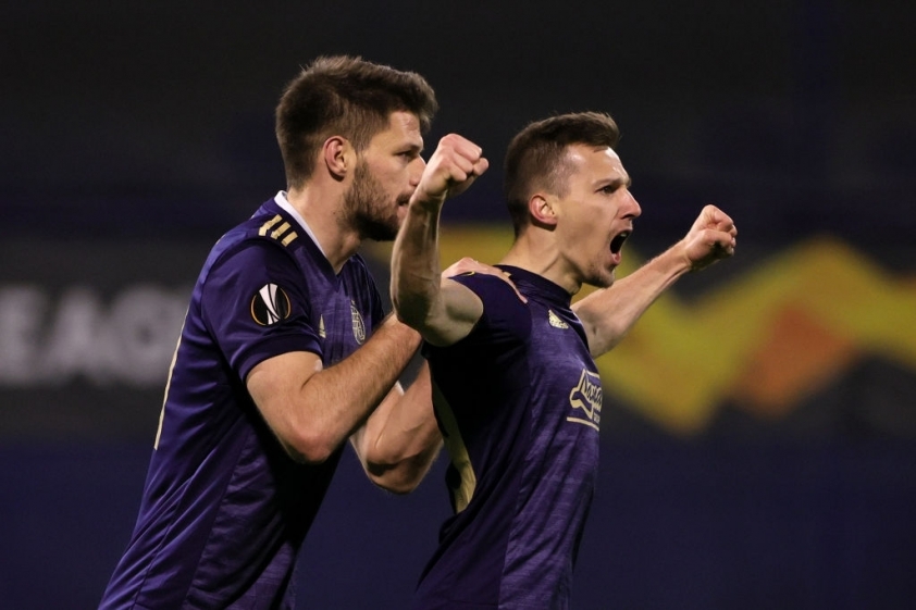 Địa chấn xảy ra, 'đội bóng tí hon' loại Tottenham khỏi Europa League Ảnh 1