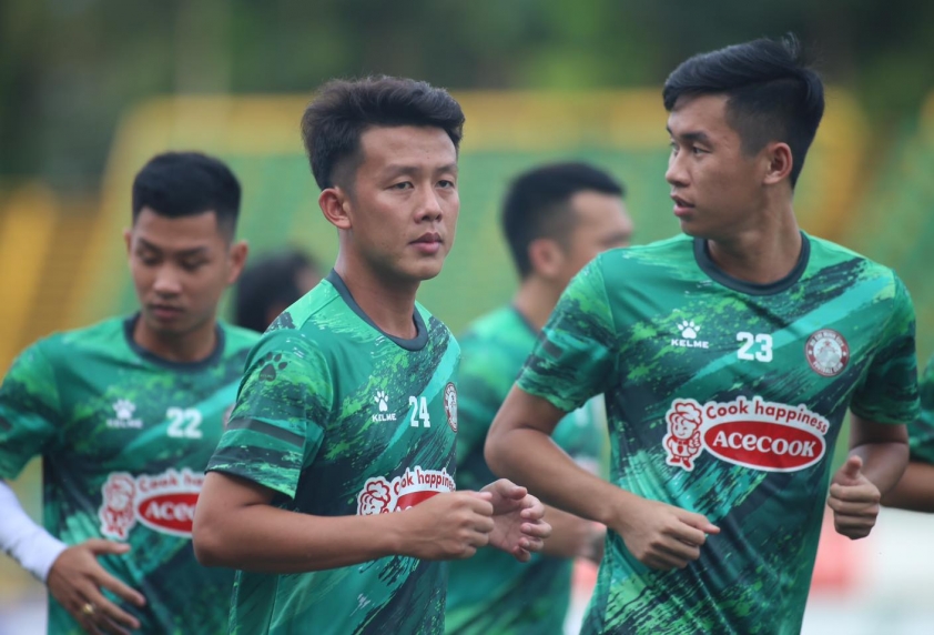 Phan Thanh Hậu tập luyện buổi đầu cùng TP HCM Ảnh 4