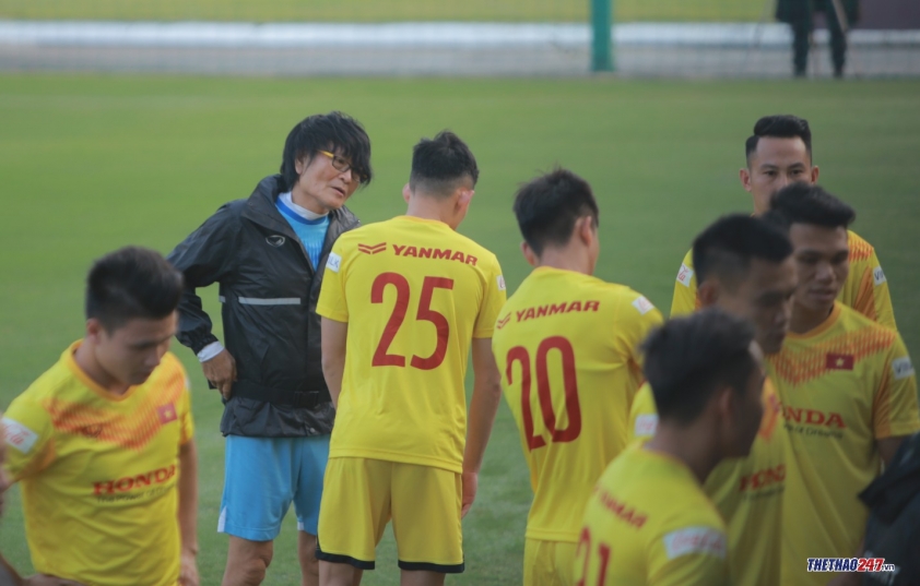 Hai Long thất thần, nói lời chia tay đội tuyển vì chấn thương Ảnh 2