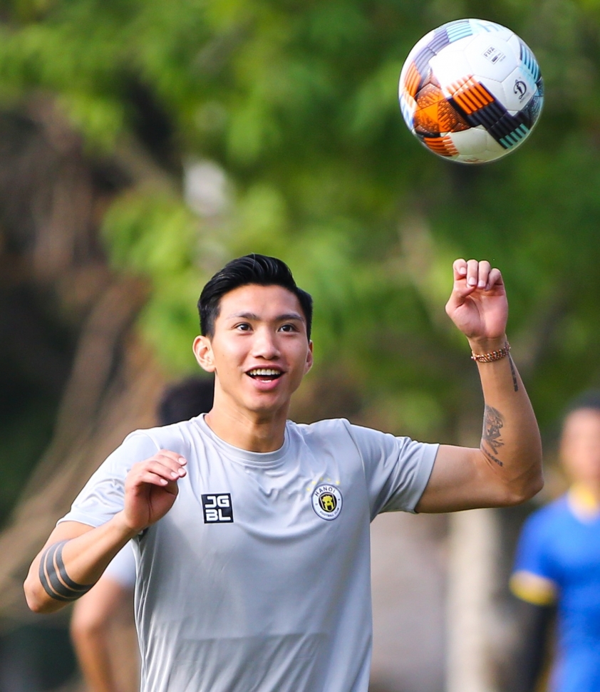 Văn Hậu phẫu thuật thành công, khó tham dự VL World Cup 2022 Ảnh 1