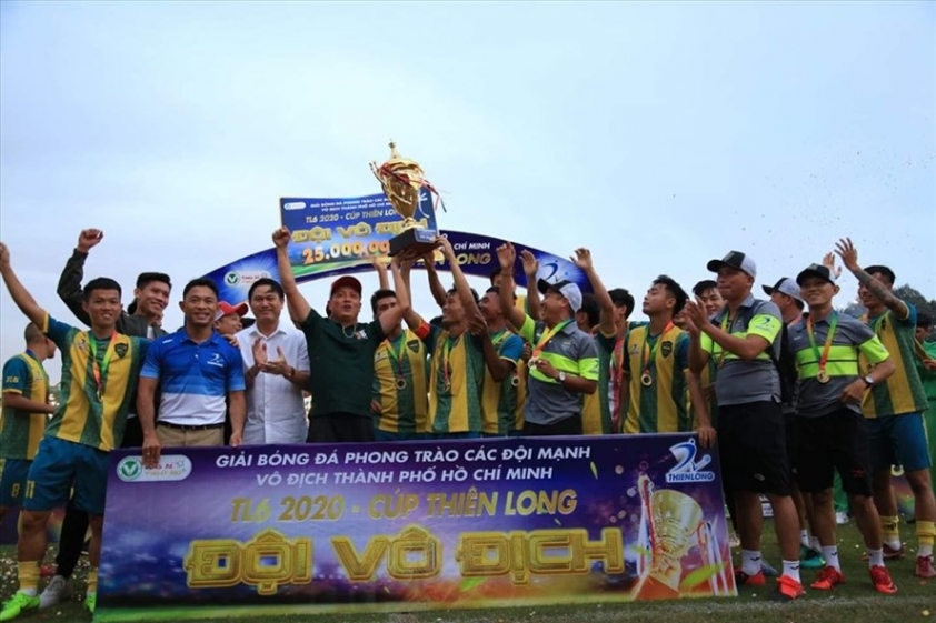 'Người hùng giúp Việt Nam dự World Cup' tỏa sáng ở giải phong trào Ảnh 1