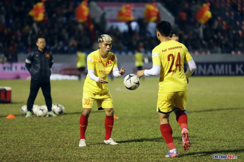 Trực tiếp ĐT Việt Nam vs U22 Việt Nam: Quang Hải, Tuấn Anh không thi đấu Ảnh 2
