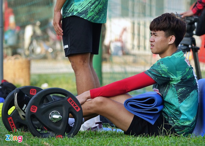 HLV Polking gạch tên 'cựu thần đồng HAGL' khỏi danh sách thi đấu Ảnh 1