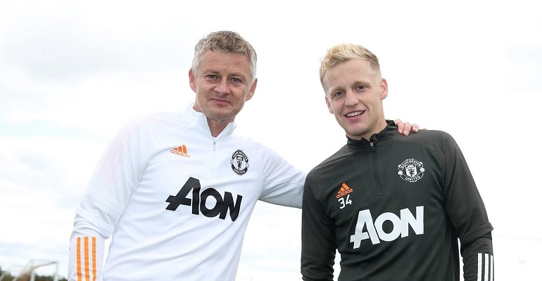 Chuyển nhượng MU, Manchester United, van de beek, solskjaer