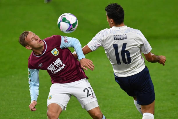 Trực tiếp Burnley 0-0 Man City: Torres đá chính Ảnh 1