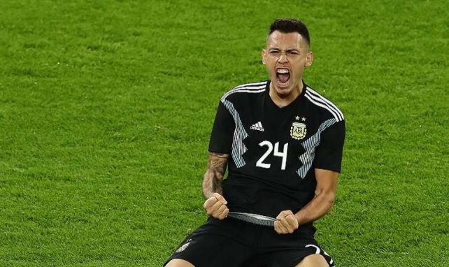Chuyển nhượng MU, Manchester United, Ocampos