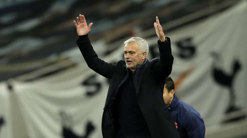 Tottenham Hotspur, West Ham, Mourinho, Ngoại hạng Anh