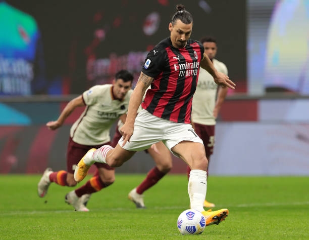 Trực tiếp AC Milan 3-3 Roma: Ibrahimovic tiên phong Ảnh 1