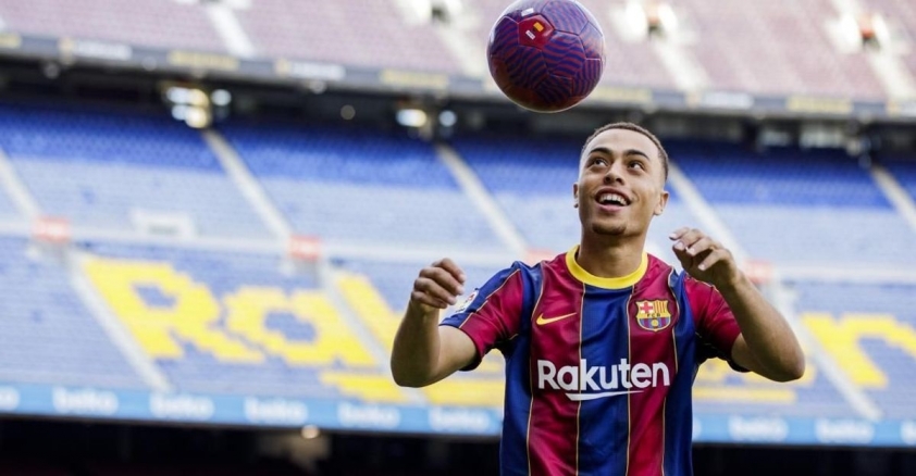 Barcelona, Sergino Dest, World Cup