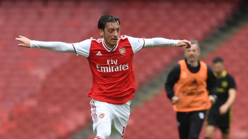 Ozil, chuyển nhượng, DC United, Arsenal