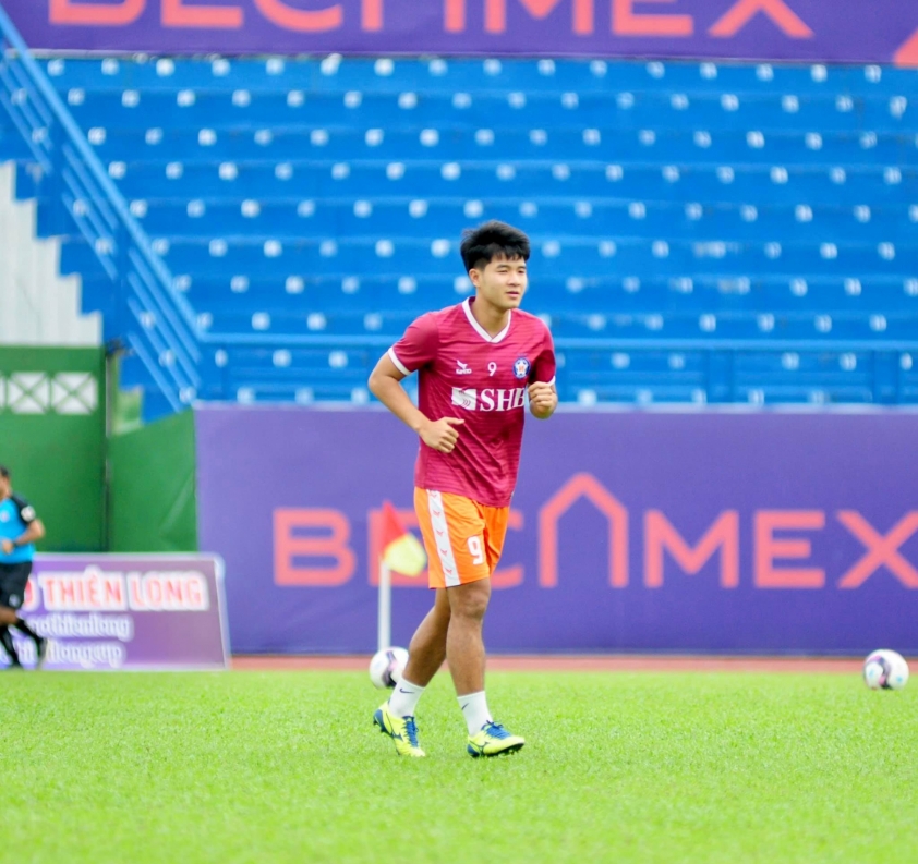Trực tiếp CLB Khánh Hòa 1-1 Đà Nẵng: Siêu phẩm đánh đầu Ảnh 1
