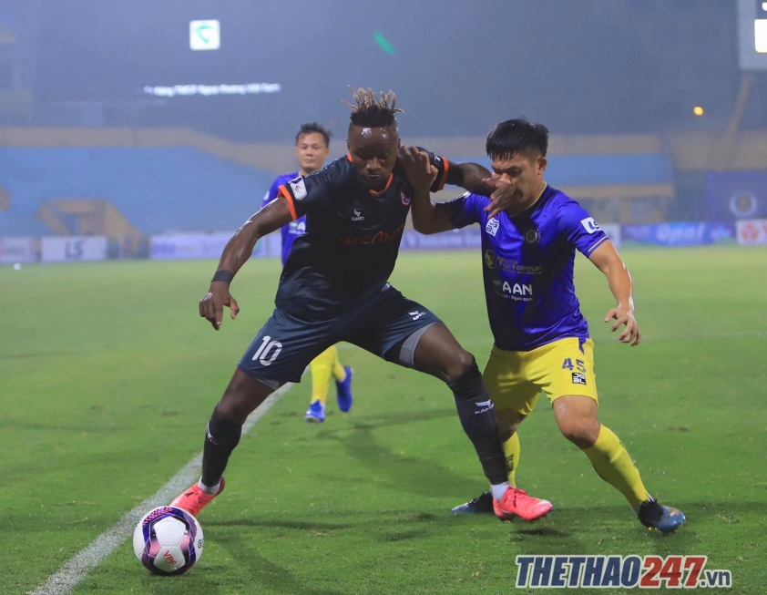 Trực tiếp CLB Hà Nội 1-1 Bình Dương: Đội khách san bằng tỉ số Ảnh 1
