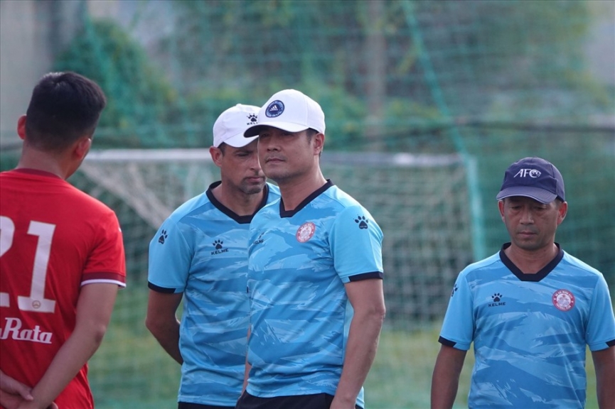 Bóng đá TP. HCM tụt dốc không phanh, cái giá của tư duy ‘ăn xổi’ 174564