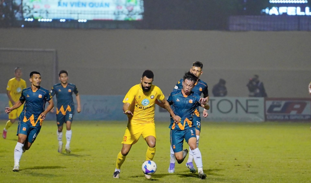 Lịch thi đấu bóng đá hôm nay 8/11: HAGL đại chiến Thanh Hóa