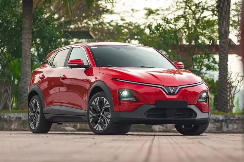 VinFast VF 6 bứt phá ngoạn mục, dẫn đầu phân khúc SUV cỡ B tháng 4/2025 tại Việt Nam