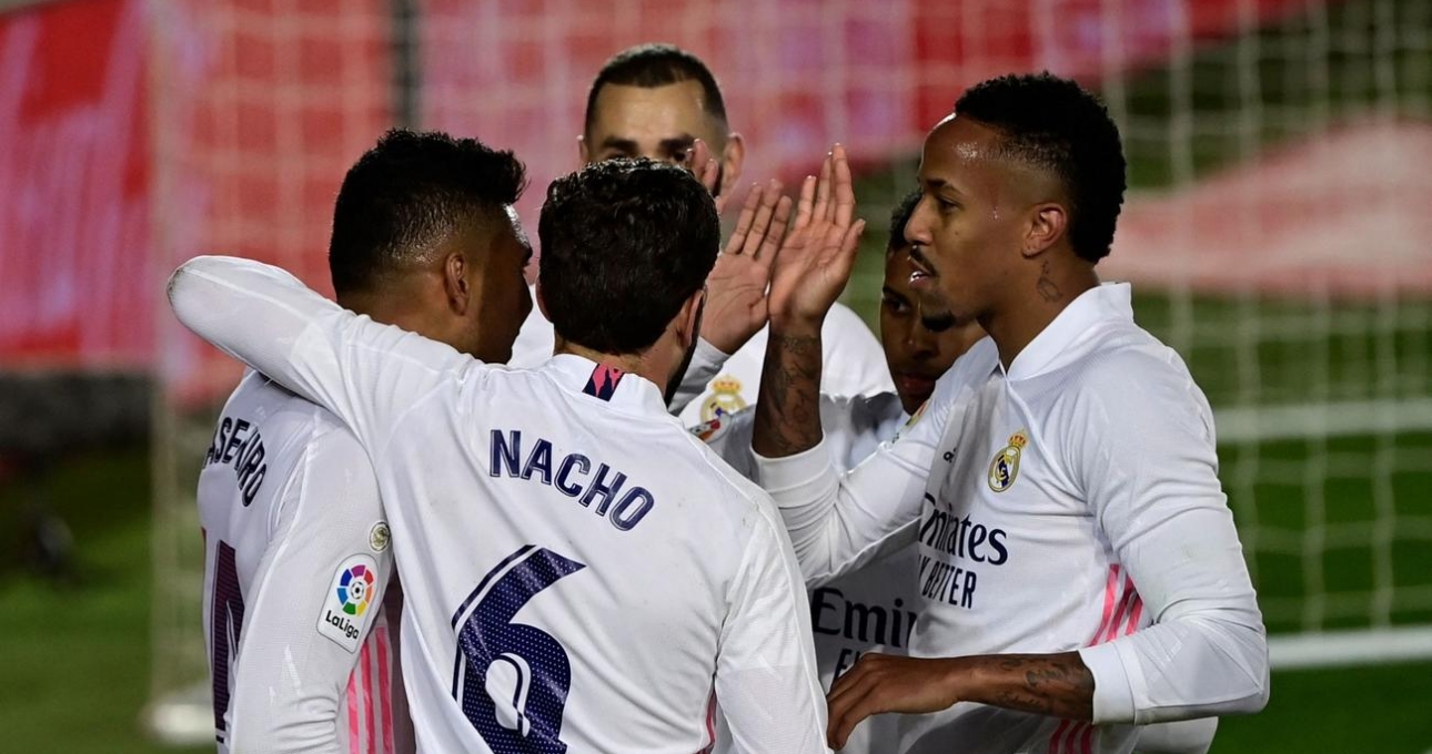 Real Madrid tạo khoảng cách 3 điểm với Barca