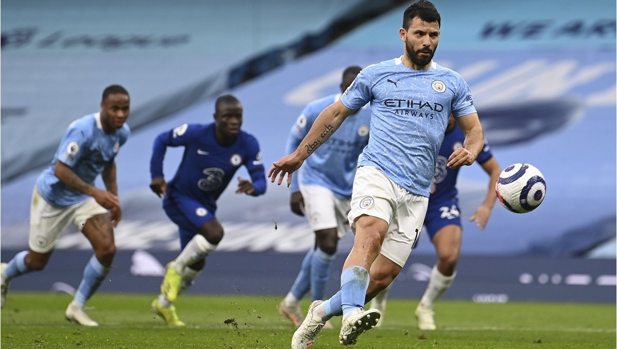 Aguero xin lỗi vì quả penalty thảm họa