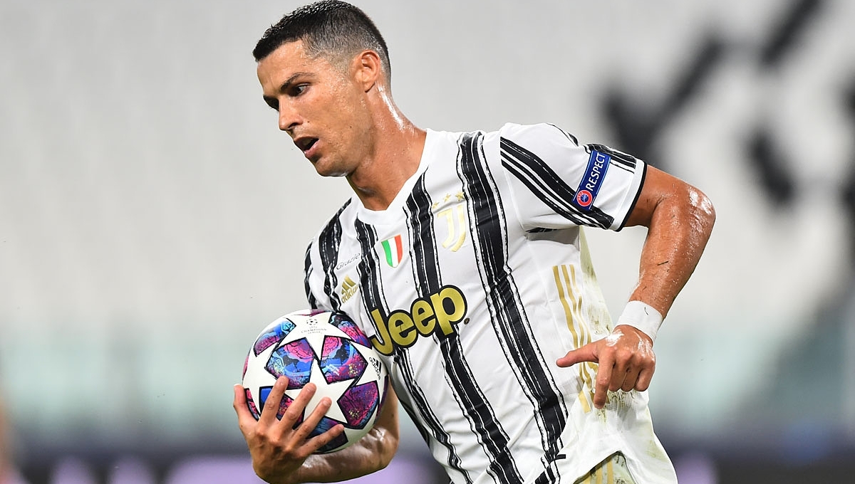 Người đại diện lên tiếng, rõ khả năng Ronaldo trở lại đội bóng cũ