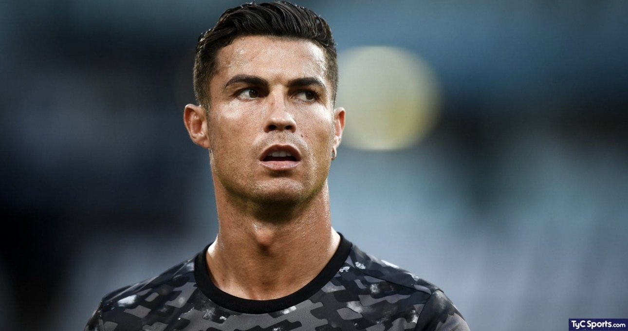 Bạn gái Ronaldo phản ứng bất ngờ sau phát biểu của HLV Real Madrid