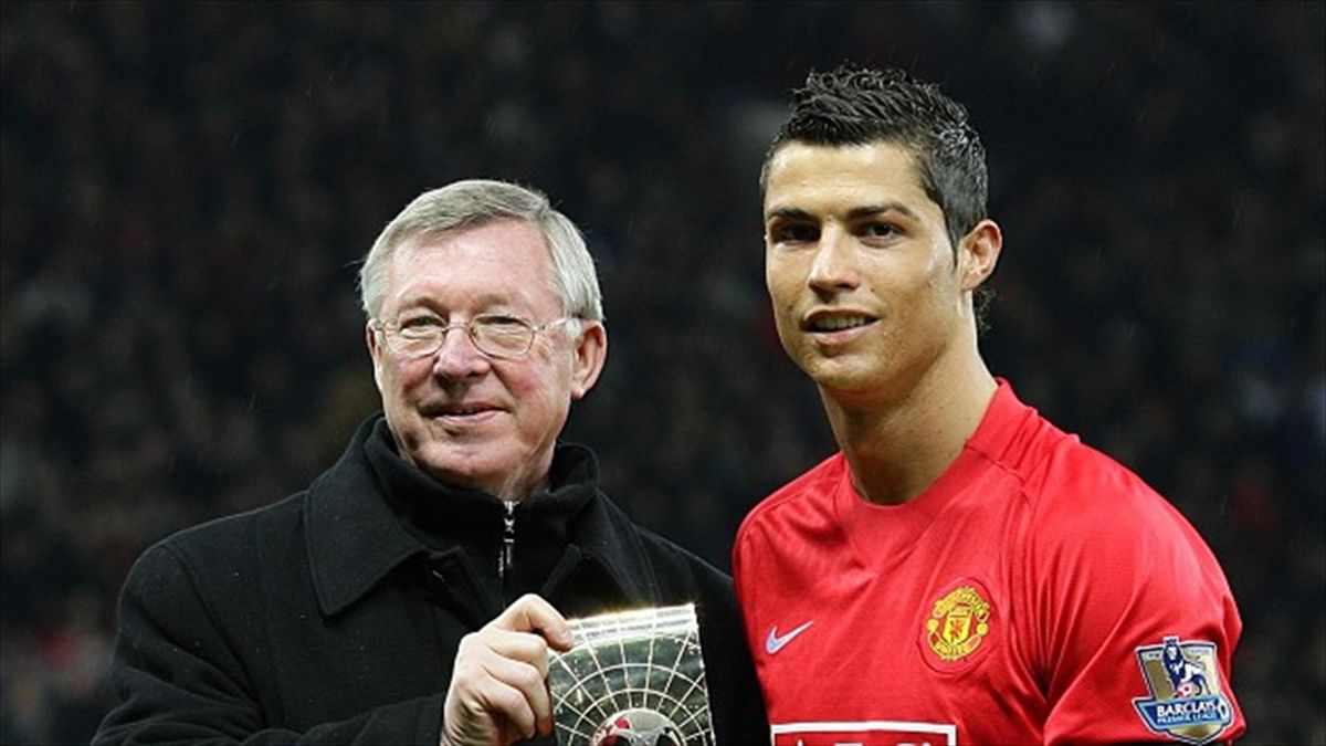 Ronaldo viết tâm thư xúc động trong ngày trở lại Man Utd