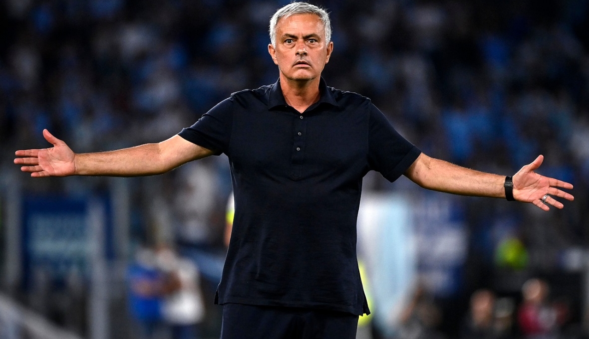 Rời Roma, Mourinho gây bất ngờ với bến đỗ mới ở Ngoại hạng Anh?