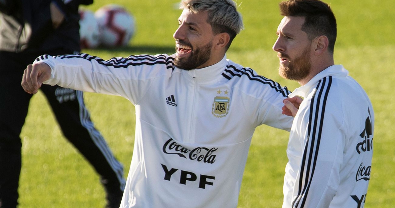 Rời Barca, Aguero sát cánh cùng Messi tại bến đỗ mới?