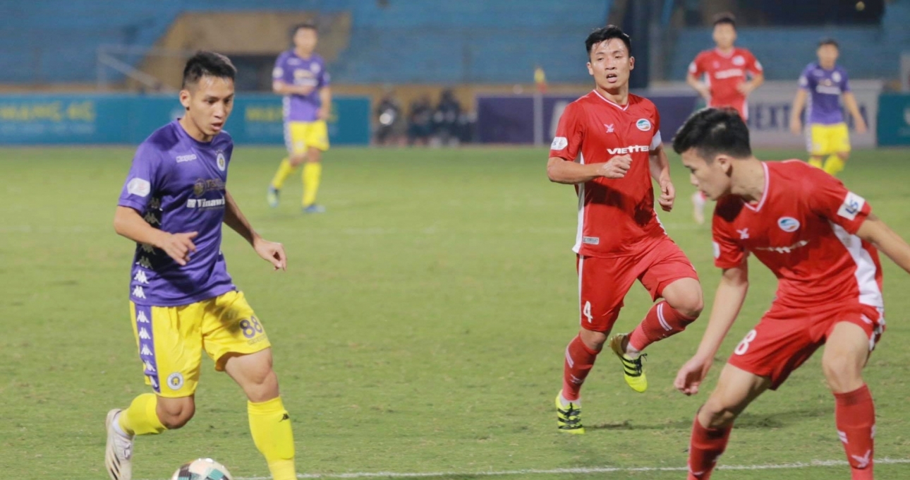 Hoãn V-League tới tháng 2 năm 2022: Quyết định đúng đắn của người trong cuộc?