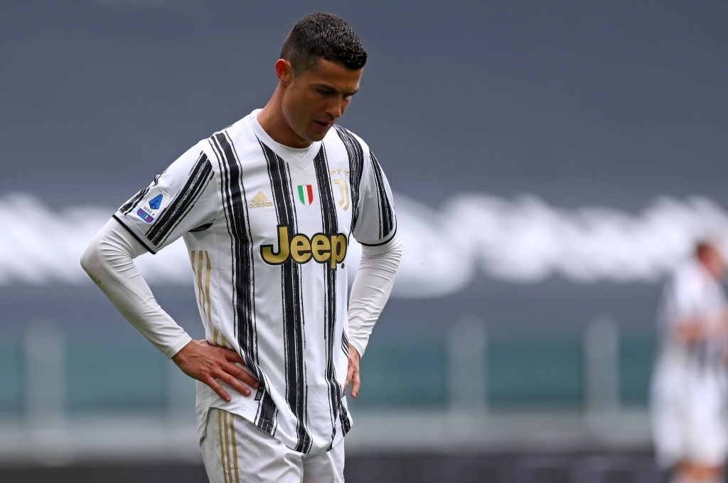 Video bàn thắng Juventus 3-1 Genoa: Ronaldo mờ nhạt