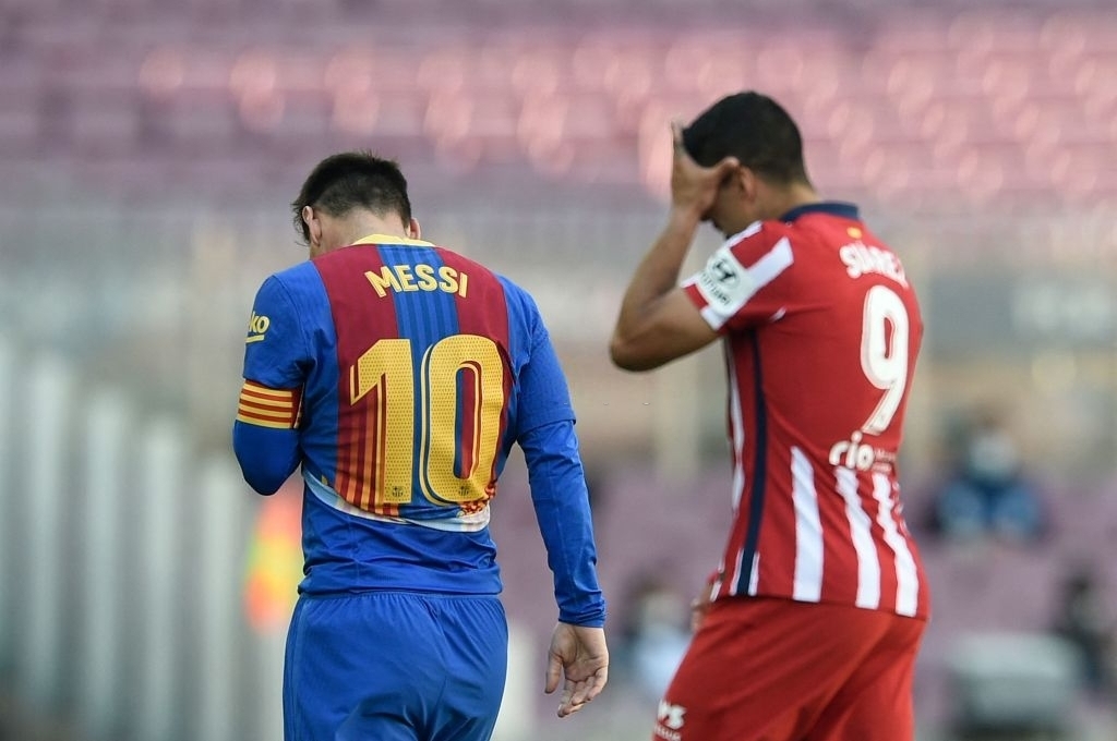 Atletico và Barca dâng chức vô địch cho Real Madrid