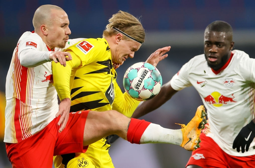 Siêu sao Bundesliga chốt khả năng đến MU sau lời khuyên từ bố mẹ