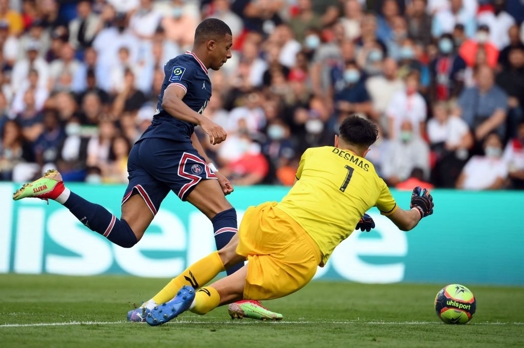 PSG đại thắng ngày vắng Messi