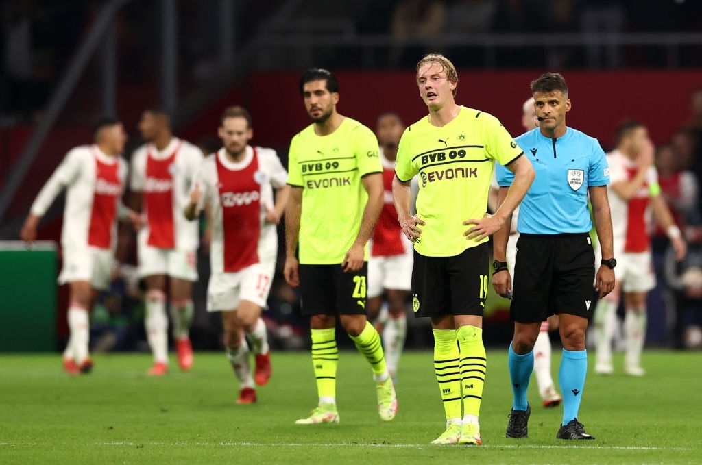 Dortmund thua sốc ở đấu trường Champions League