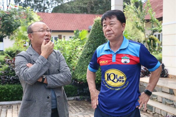 Thái Lan nói lời 'phũ phàng' với bạn thân HLV Park
