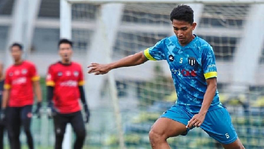 Đối thủ ĐT Việt Nam thiệt quân vì bận câu cá