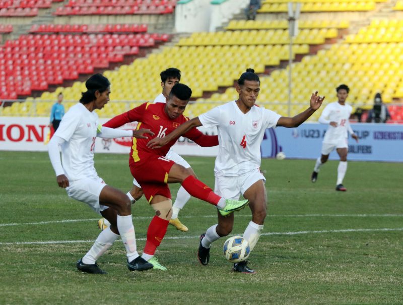 Lịch thi đấu bóng đá hôm nay 12/5: U23 Việt Nam đá khi nào?