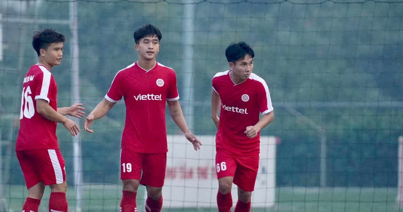 ĐKVĐ Viettel gục ngã đau đớn trên sân khách