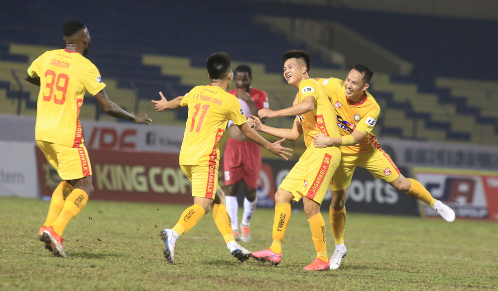 Thanh Hóa 'đòi nợ thành công' trước Nam Định