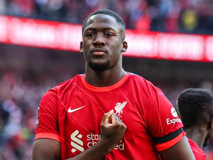 Liverpool gặp khó, mất bộ đôi sao trẻ ngay vòng đầu Ngoại hạng Anh