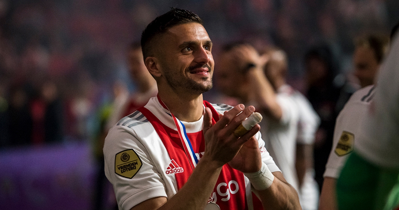 Đội trưởng Ajax gặp chấn thương vì lí do cực kì bất ngờ