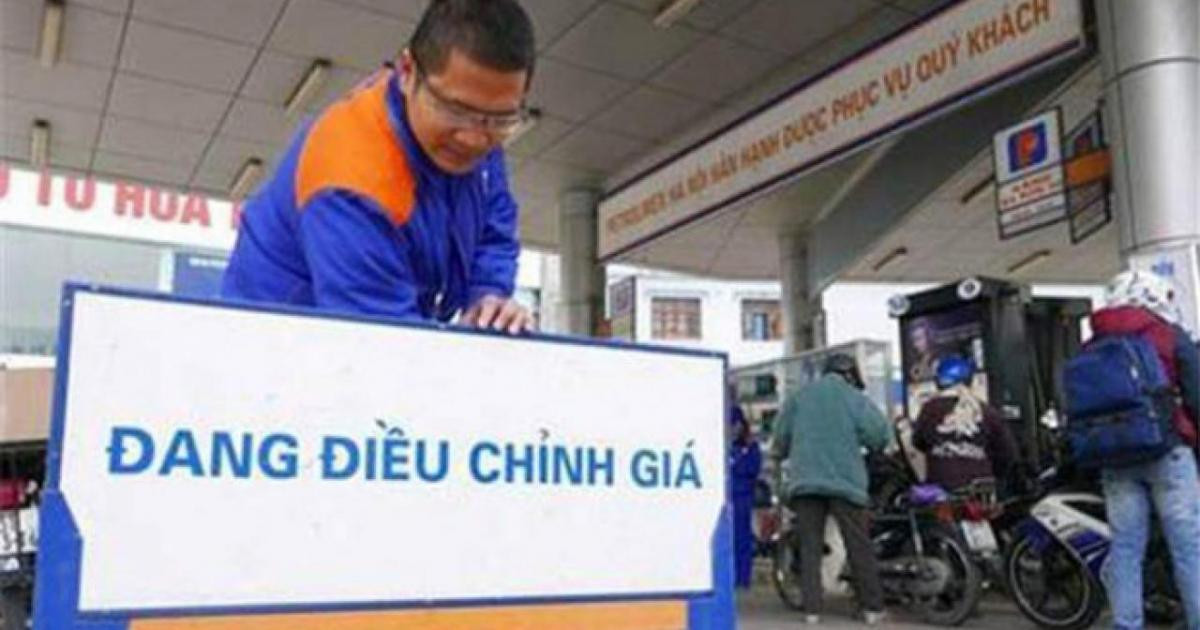 Giá xăng có thể tiếp tục giảm vào 15h chiều 12/4